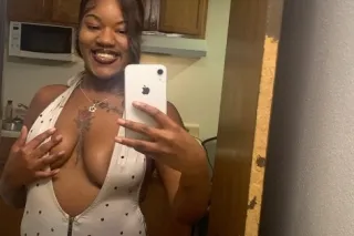 YOUR FAV SUCKOLOGIST😮🍆💦 JUICY RIGHT &amp; TIGHT😉 - Image 1