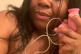 PHAT MILF On Foot In Manteca and Stockton - Image 6