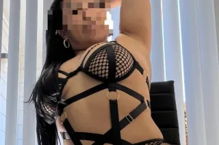 Nicki - 36 - Image 4