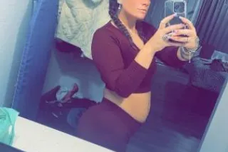 Come get a TASTE of AUNESTY🌹🩷💋... - Image 2