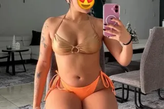 Hi, I'm a Latina girl availabl... - Image 3
