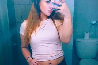 *Available Now FRIYAY💃😍*Come see a baddie, pretty white gal💕 - Image 12