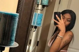 comfortable discreet here for ... - Image 2