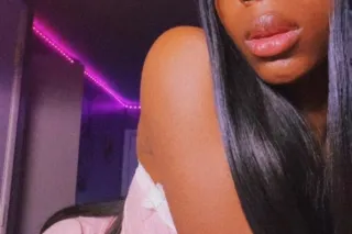 come get these private dances with destiny 💋 and come grab a donut 💋 - Image 12