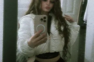 Young Sexyy Latina Ready To Pl... - Image 2