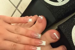 Young Sexyy Latina Ready To Pl... - Image 4