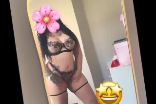 hey papi , im available now💞ne... - Image 1