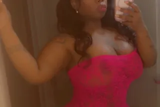Classy but sassy sexy and sensual it's Miss Juicy - Image 5