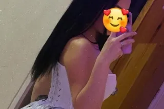 Diana - 23 - Image 1