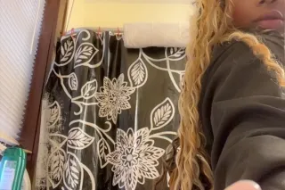 /NEW SLO MO VIDEO / school girl looking for CASH - Image 6