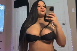 🔥Quieres un 🍑 grande y jugoso Pues ven y juega conmigo 😋🥵 - Image 4