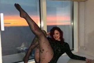 Sultry Goddess in Red - 24 - Image 2