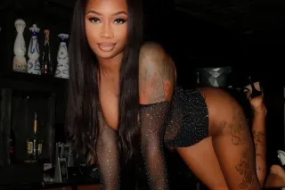 Young 💋, BRUNETTE , PETITE, BROWN SKIN 🍫, WITH TIGHT BODY 👅 - Image 1