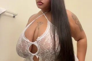 I LOOK BETTER THAN HER ☝🏽 AND ... - Image 3