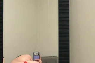 Ven a probar esta dulce vagina 👅 apretada y jugosa🍓🤤💋 - Image 5