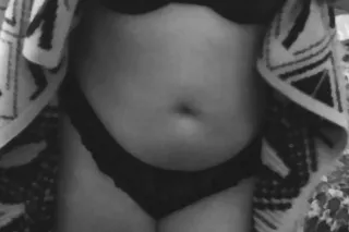 Sexy with Curves... Thick Redhead... Green Eyes .. - Image 5