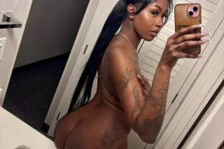 Sexy Playmate 🫦 Bubbly 🫧Person... - Image 3