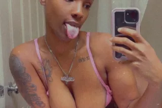 mia rose 🥀 - 25 - Image 4