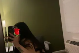 your new favorite💗🍑 - Image 5