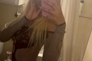 INDEPENDENT SEXY LIGHTSKIN PETITE AVAILABLE 25/8 😉 INDEPENDENT SEXY LIGHTSKIN PETITE AVAILABLE 25/8 😉 - Image 1