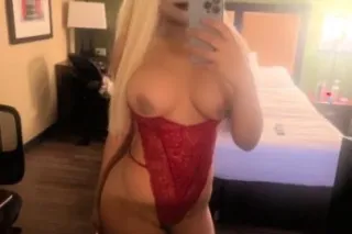 i'm horny for a guy with a hairy dick and very hairy balls to fuck me - Image 3