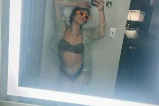 sexy monday - 26 - Image 4