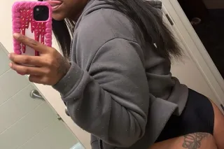 YOUNG TENDER🤸🏾♂🍓💋THE SWEETEST ... - Image 1