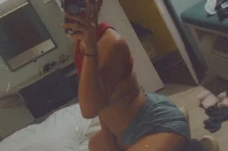 in town come see me 💋 - 27 - Image 2