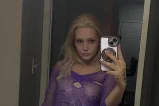 Sexy❄🐰 Bunny looking to HOP to... - Image 2