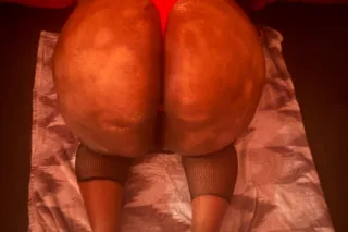 Thick round a$$ waterfall mouth wet coochie💦👅 - Image 5