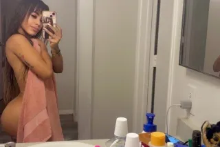 Sofia - 21 - Image 2