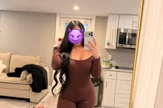 Hot sexy Latina girls willing ... - Image 3