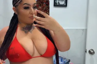 MIXED LATINA IN TOWN ONE NIGHT ONLY💫😝😻 - Image 11