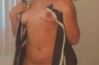 💦I'Am Horny Asian Girl 🌸 Stay ... - Image 3