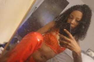 LET ME BE YOUR FREAK TONIGH🥰😛💦... - Image 3