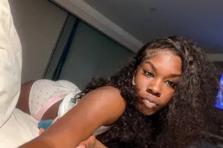 im boredddd come over LETS HAV... - Image 2