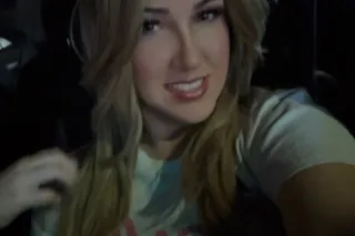 hello im payton im in town for the night - Image 3