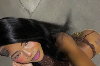 pretty petite w a phatt ah ! 🫣 - Image 4