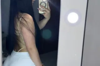 Beautiful sexy and beautiful Latin girl‍ - Image 1