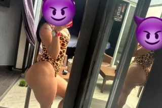 😋Hello Im looking for a man😜 - Image 2