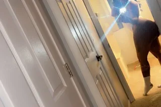 tiight wet , pretty , big booty baddie something u missing at home ✅👈😎 - Image 11