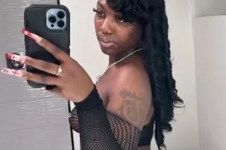 thickk baddie ready to please ur needs in town - Image 4