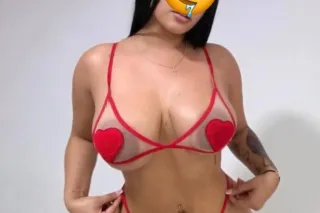 Beautiful new girl in town 🌃 I... - Image 4