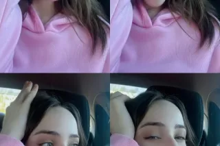 💦Wet and tight pu$sy💦💯😜 Cum eat me out🥰😝 - Image 3