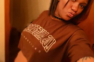 Facetime or Google Shows $40 (... - Image 1