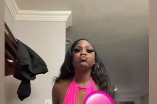 Pretty & Wet 💦 - 24 - Image 1