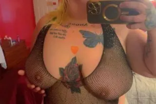 DEEP WHITE THROAT 🌊 WET PUSSY ... - Image 1