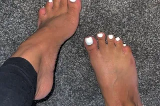 slippery and soaked 💦 tight kitty 🥰 little titties and real pretty 😘 outcallls - Image 5