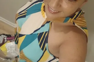 Thicker than a snicker! 💦💋 - Image 6