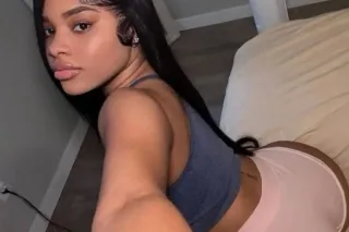 hot and ready 💋🔥 - 24 - Image 2